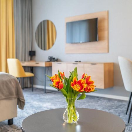 Lux Apartman V Hoteli Akvamarin เบเชนยอวา ภายนอก รูปภาพ